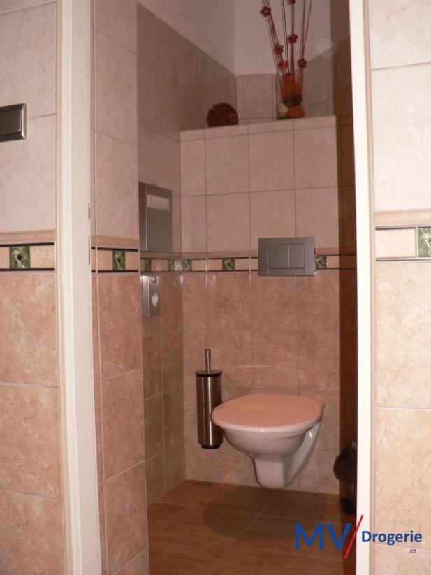 Závesná WC súprava s krytkou, matná